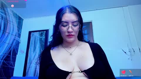 Snapshot of violeta_diazz chatting on February 2025 06:15:01 AM online show from February 2025 06:15:01 AM