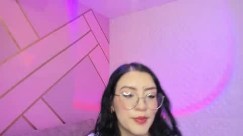 Snapshot of violeta_diazz chatting on October 2025 10:25:02 PM online show from October 2025 10:25:02 PM