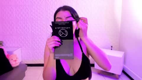 Snapshot of violeta_diazz chatting on June 2026 09:32:02 PM online show from June 2026 09:32:02 PM