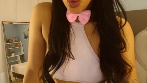 Snapshot of violeta_leon chatting on October 2025 12:16:02 PM Violeta leon online show from October 2025 12:16:02 PM