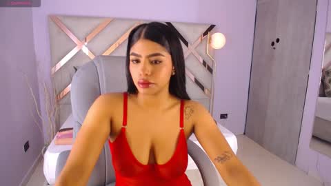 Snapshot of violeta_leon chatting on February 2026 03:25:02 AM Violeta leon online show from February 2026 03:25:02 AM