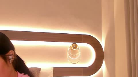 Violeta Sum online show from March 2026 12:49:01 PM