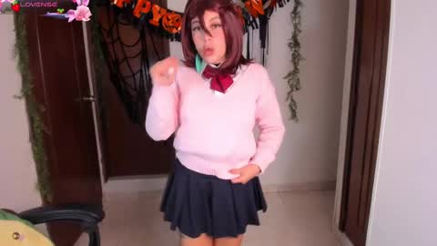 Violeta  Help me reach 150 thumbs up    online show from October 2025 11:16:02 PM