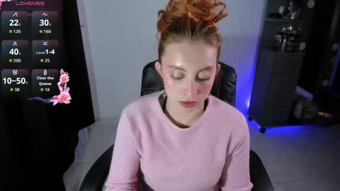 Snapshot of violetaarey chatting on May 2026 09:34:02 PM Violeta Help me reach 150 thumbs up online show from May 2026 09:34:02 PM