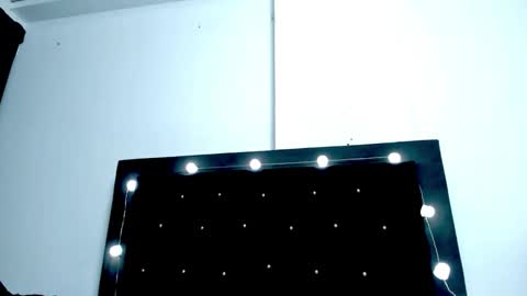 VioletaDums online show from April 2026 05:22:01 AM