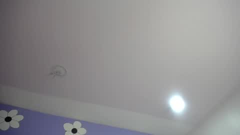 Snapshot of violetahsuky chatting on January 2025 09:21:01 PM Violetahsuky online show from January 2025 09:21:01 PM