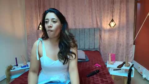 VIOLETA online show from December 2025 06:49:01 PM