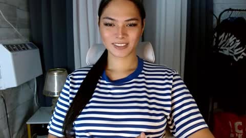 violet online show from October 2025 12:42:02 AM