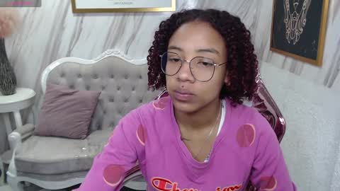 violeth_b online show from January 2025 12:39:01 PM