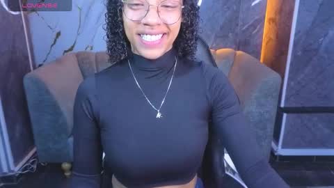 violeth_b online show from March 2026 12:42:01 PM