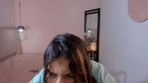 violethall2 online show from February 2026 04:05:02 PM