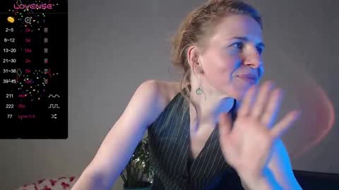 Snapshot of violetplath chatting on January 2025 05:56:01 AM Violet next stream December 6 online show from January 2025 05:56:01 AM