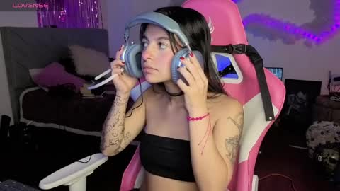   online show from April 2026 09:26:01 PM