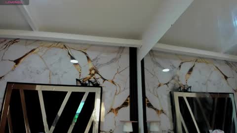 Violet Rose online show from December 2025 09:31:02 PM