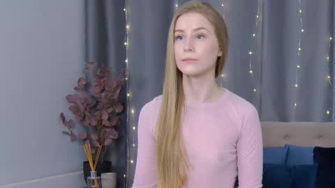 VioletSwone online show from February 2025 08:32:02 AM