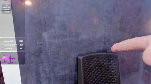 Snapshot of violett_collins_ chatting on February 2025 08:24:01 PM Violett online show from February 2025 08:24:01 PM