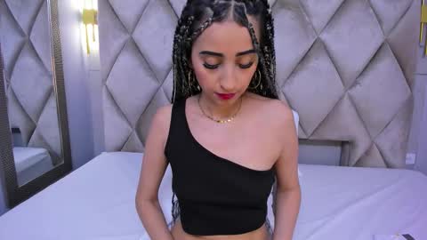 Violett  online show from January 2026 08:11:02 PM