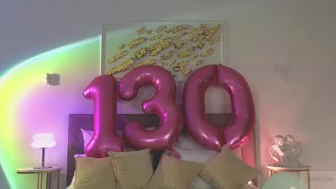 Snapshot of violetta_finch chatting on October 2025 11:07:01 AM violetta_finch online show from October 2025 11:07:01 AM