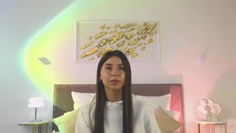 Snapshot of violetta_finch chatting on November 2025 10:29:01 AM violetta_finch online show from November 2025 10:29:01 AM