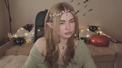 Snapshot of violettaotis chatting on October 2025 10:49:01 AM ViolettaOtis online show from October 2025 10:49:01 AM