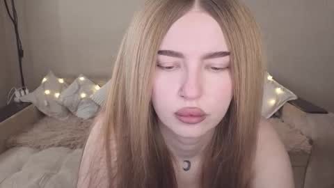 Snapshot of violettaotis chatting on November 2025 10:26:02 AM ViolettaOtis online show from November 2025 10:26:02 AM