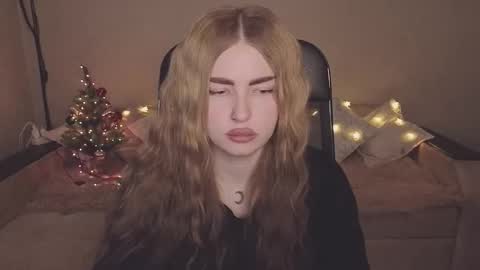 ViolettaOtis online show from December 2025 12:33:02 PM