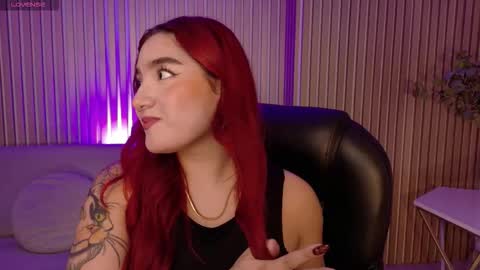 Violett Castel online show from November 2025 07:25:01 PM