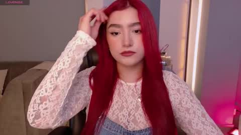 Violett Castel online show from November 2025 07:12:01 PM