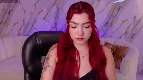 Violett Castel online show from December 2025 08:27:01 PM