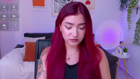 Snapshot of violettcastel chatting on June 2026 08:21:01 PM Violett Castel online show from June 2026 08:21:01 PM