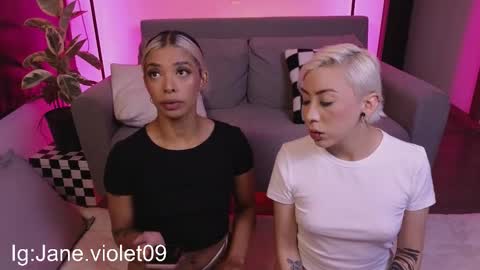 Violet online show from September 2025 02:01:02 AM