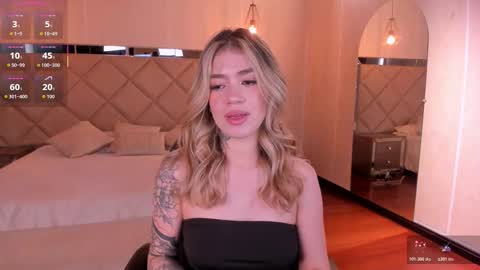 Violett  online show from November 2025 06:34:02 PM