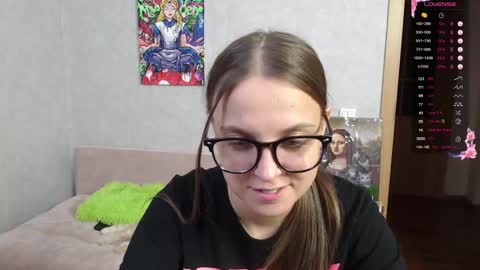 Violet online show from September 2025 05:51:02 PM