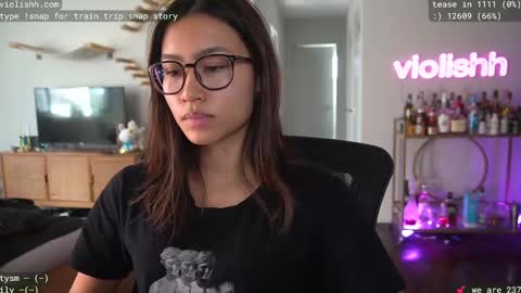 Snapshot of violishh chatting on February 2025 09:23:01 PM follow me on twitter violishh and ig violishh  online show from February 2025 09:23:01 PM