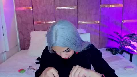 Snapshot of viollettebylyly chatting on October 2025 12:14:02 PM viollettebylyly online show from October 2025 12:14:02 PM