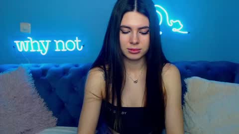 viollinalv online show from January 2025 08:41:02 AM