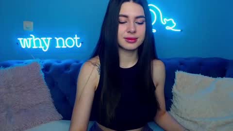 viollinalv online show from January 2025 05:42:02 AM