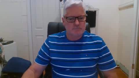 Snapshot of viper654321 chatting on February 2025 06:04:01 AM viper654321 online show from February 2025 06:04:01 AM