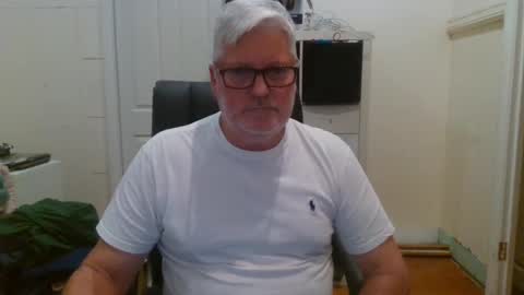 Snapshot of viper654321 chatting on February 2025 08:10:02 AM viper654321 online show from February 2025 08:10:02 AM