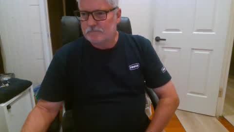 Snapshot of viper654321 chatting on October 2025 08:01:01 AM viper654321 online show from October 2025 08:01:01 AM