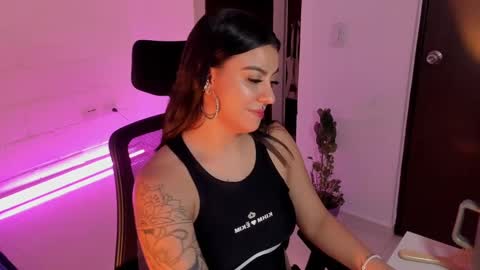 Lu online show from January 2025 10:23:01 PM