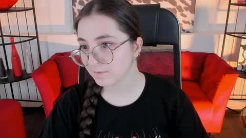 your love online show from May 2026 06:04:02 PM