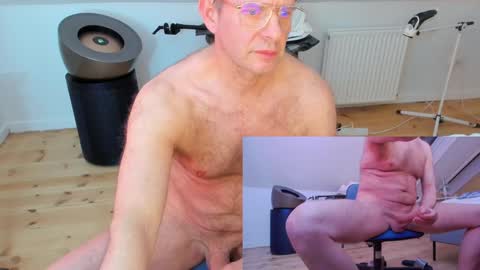 Snapshot of vitachef7 chatting on December 2024 03:48:02 PM viahuer7 online show from December 2024 03:48:02 PM