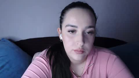 Snapshot of vitalina_freedom chatting on November 2025 02:06:02 PM Vitalina online show from November 2025 02:06:02 PM