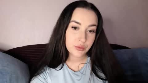 Snapshot of vitalina_freedom chatting on November 2025 11:10:02 AM Vitalina online show from November 2025 11:10:02 AM