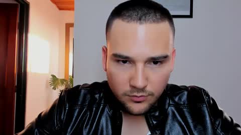 Snapshot of vito_ferrero chatting on January 2025 10:24:01 PM Vito Ferrer online show from January 2025 10:24:01 PM