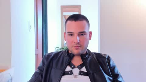 Snapshot of vito_ferrero chatting on February 2025 05:09:01 PM Vito Ferrer online show from February 2025 05:09:01 PM