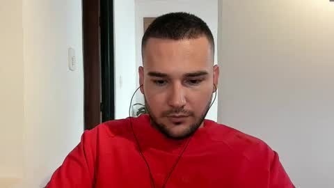 Snapshot of vito_ferrero chatting on February 2025 04:31:01 PM Vito Ferrer online show from February 2025 04:31:01 PM