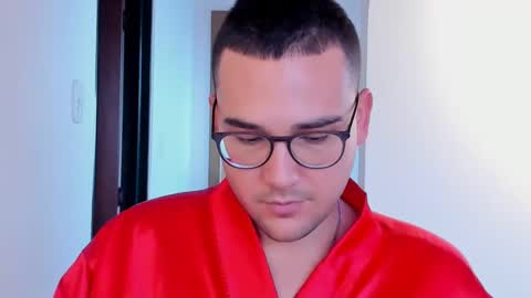 Snapshot of vito_ferrero chatting on February 2025 12:05:02 PM Vito Ferrer online show from February 2025 12:05:02 PM