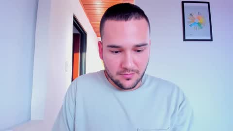 Snapshot of vito_ferrero chatting on March 2025 10:34:02 PM Vito Ferrer online show from March 2025 10:34:02 PM